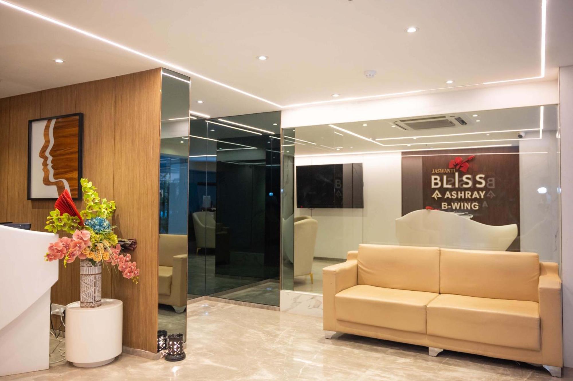 Z Bliss Suites, Bkc Mumbai Eksteriør bilde